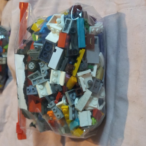 Lego lot 11 weighs 0.811 of mixed lot - Picture 2 of 4